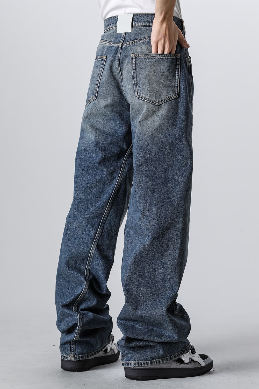 Baggy Twisted Denim Pants