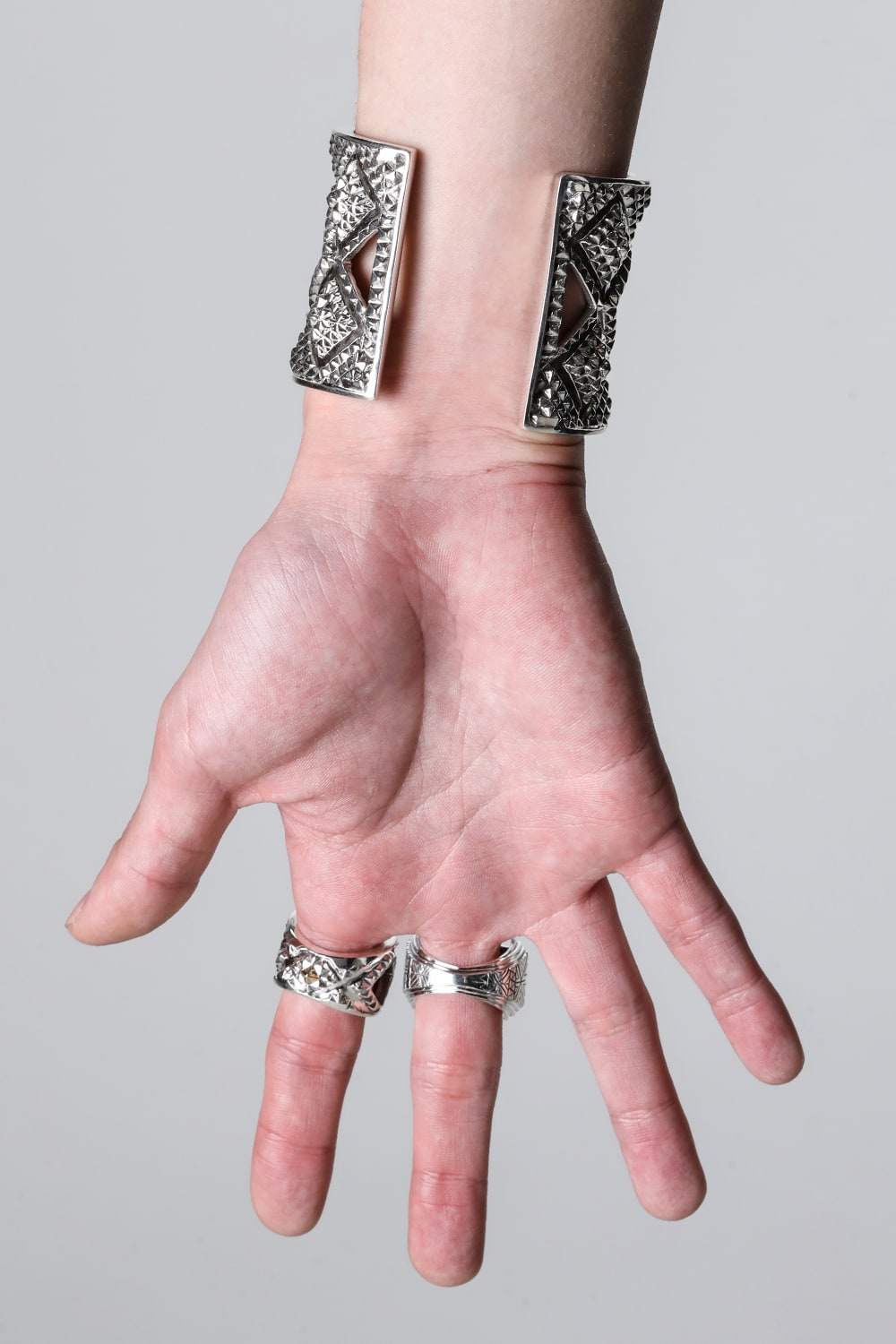 Element of instinct 7 Bangle