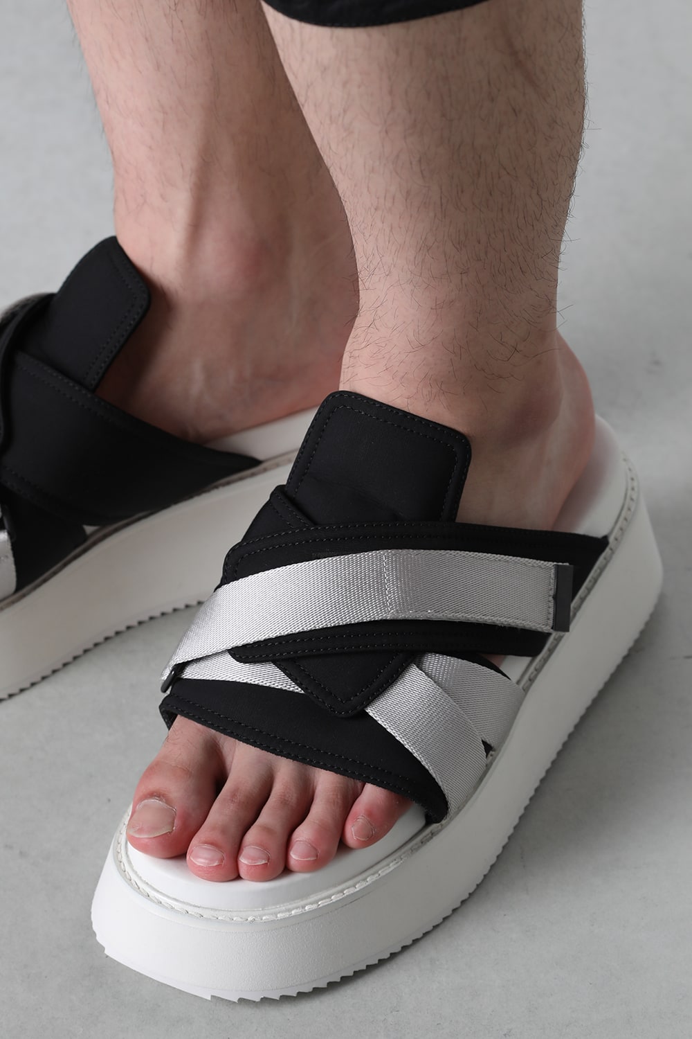 Velcro Sandal Black/White