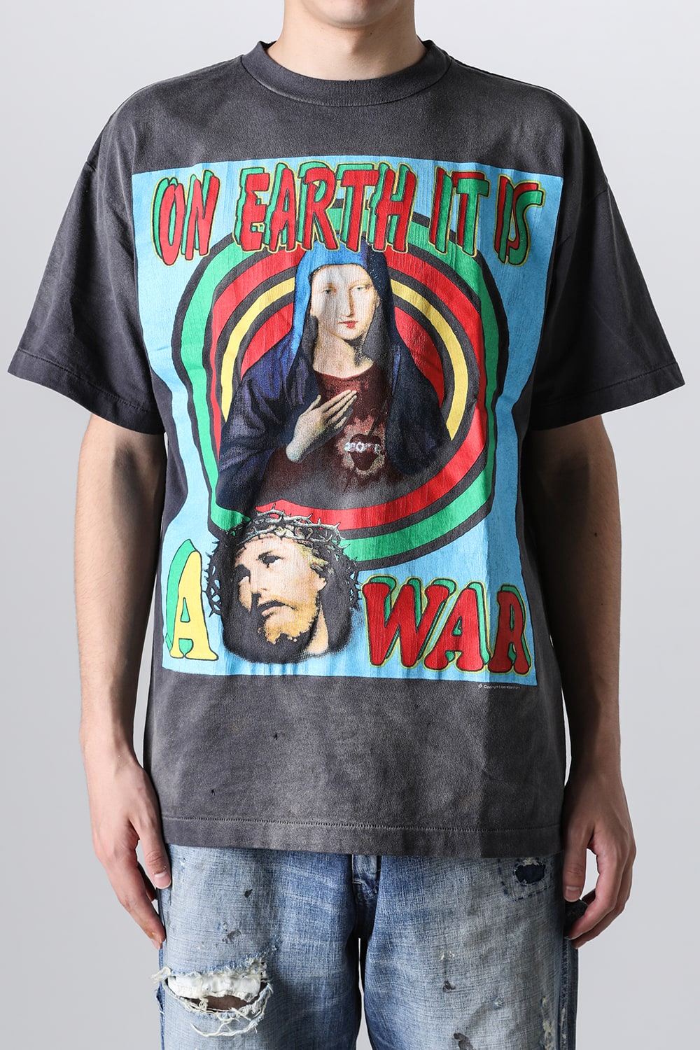 ON EARTH Short sleeve T-shirt