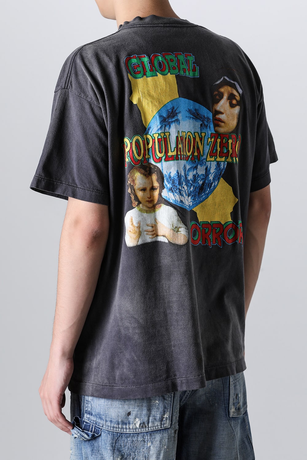 ON EARTH Short sleeve T-shirt