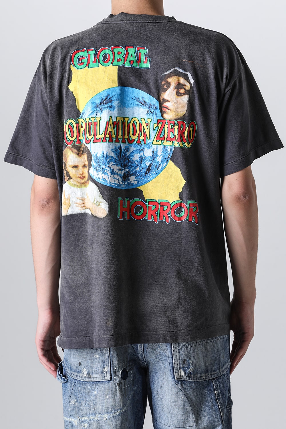 ON EARTH Short sleeve T-shirt