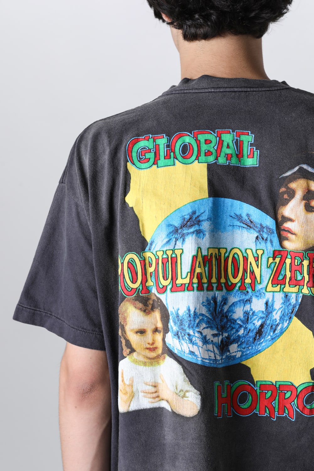ON EARTH Short sleeve T-shirt