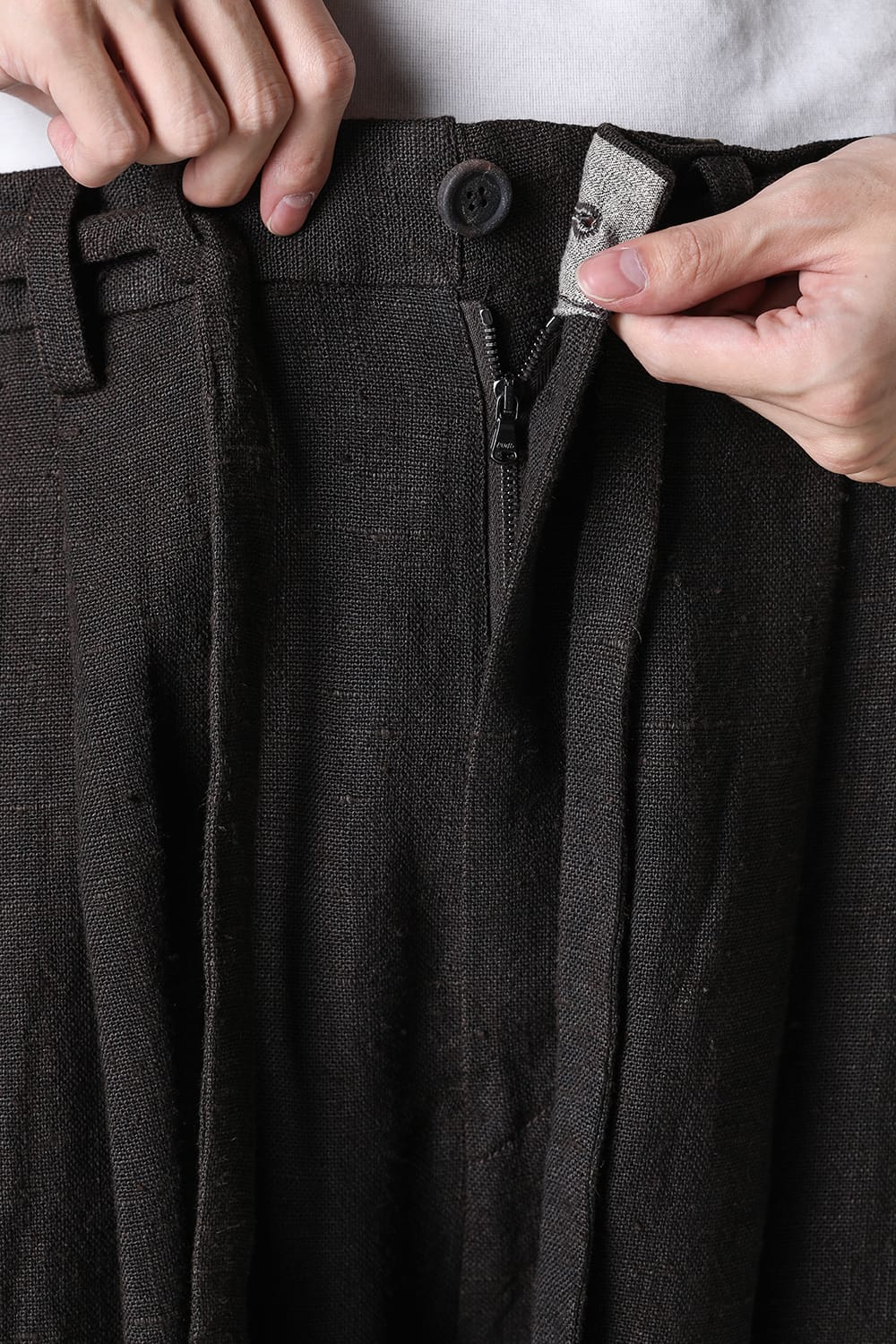 Front Pleats Half Drawstring Trousers