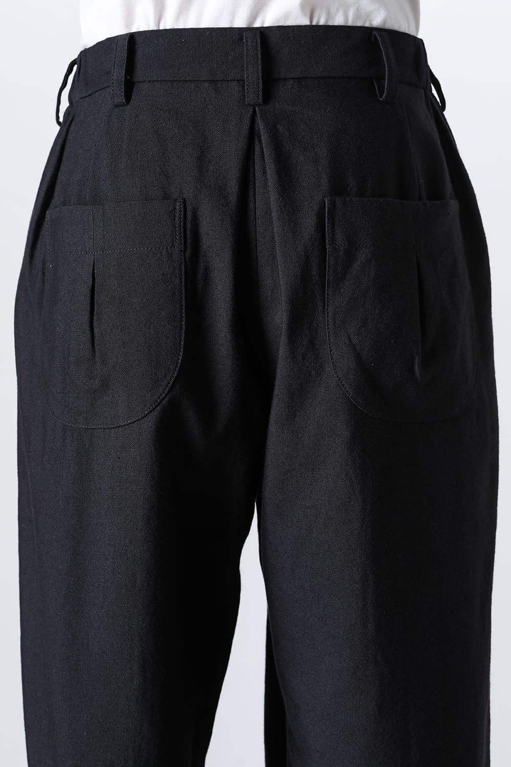 プリーテッド テーパード トラウザーズ