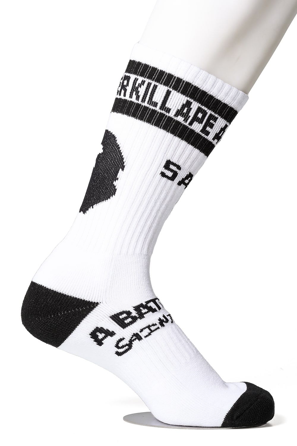 A BATHING APE® × SAINT Mxxxxxx Socks White