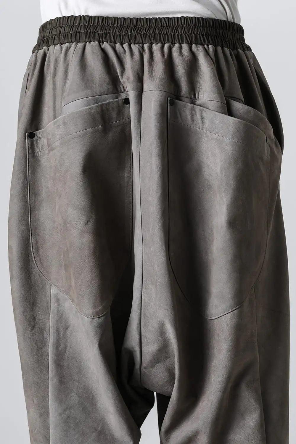 リラックスパンツ ソフトヌバックカウレザー Slate Gray