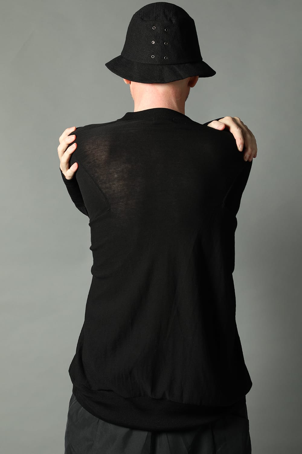 ルーズフィット ニットロングスリーブ シルク/コットン  ブラック