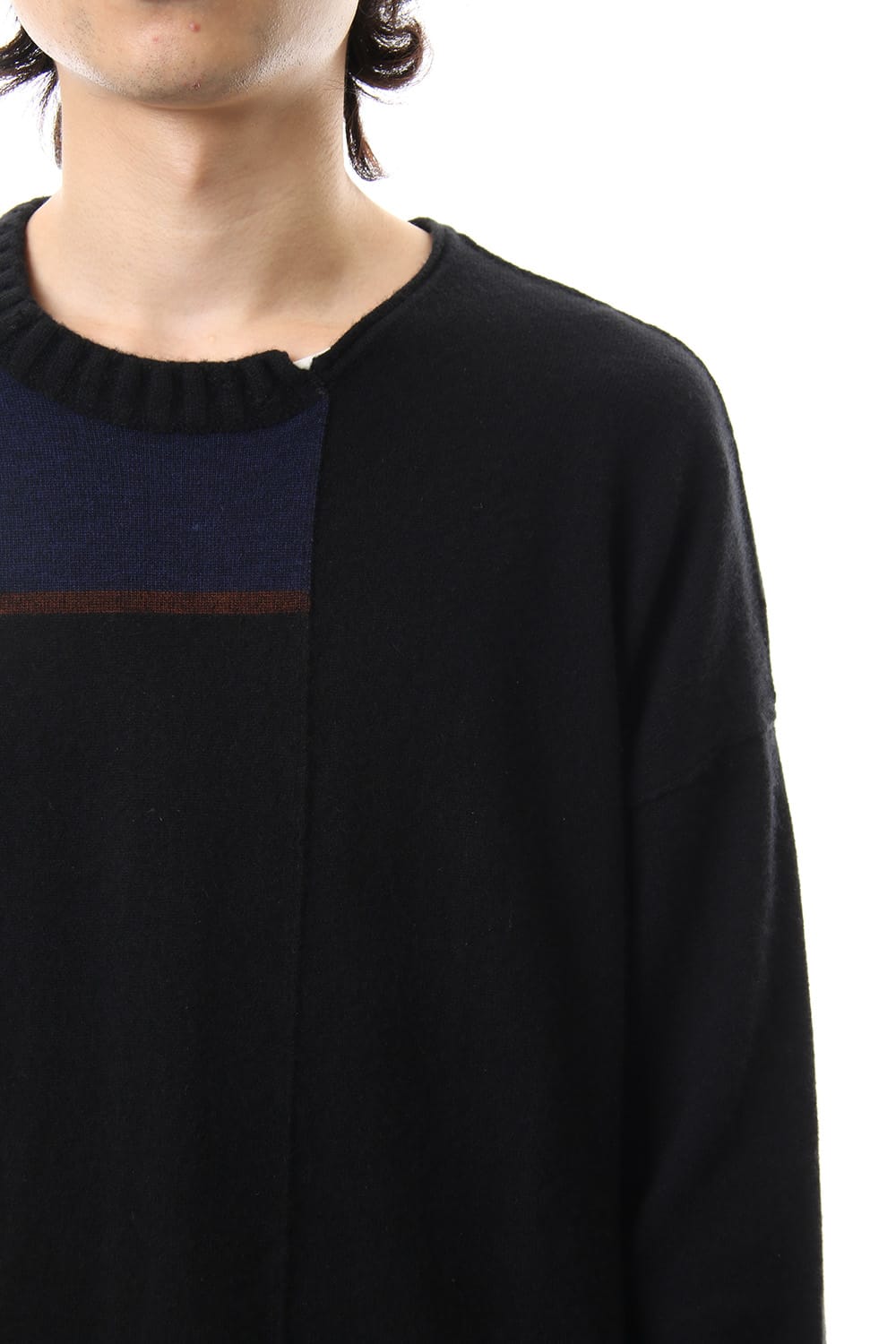 Asymmetric Border Knit