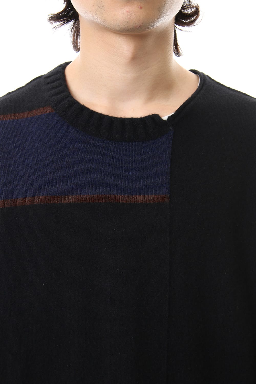 Asymmetric Border Knit