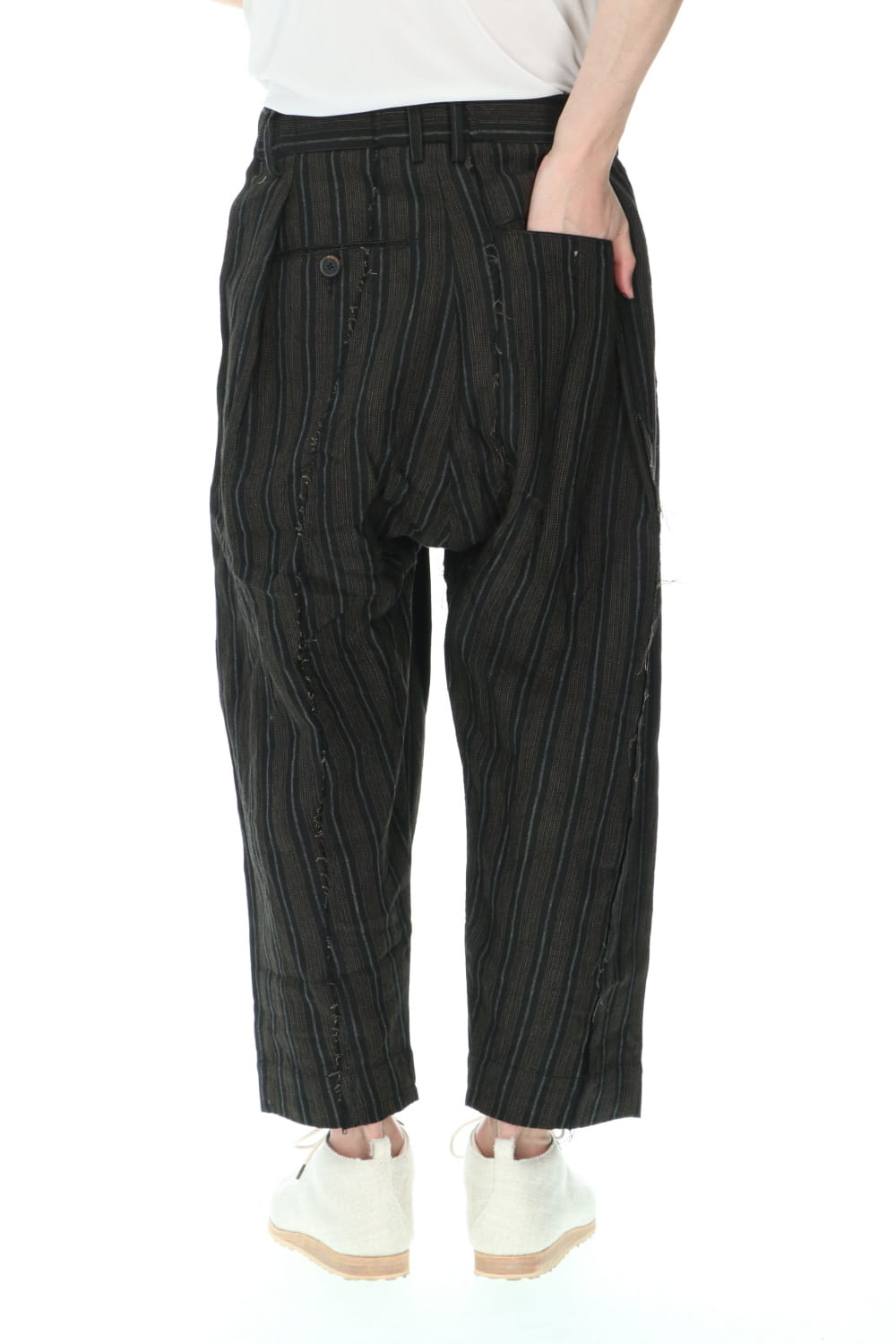 Pleated Drop crotch Cropped trousers Black