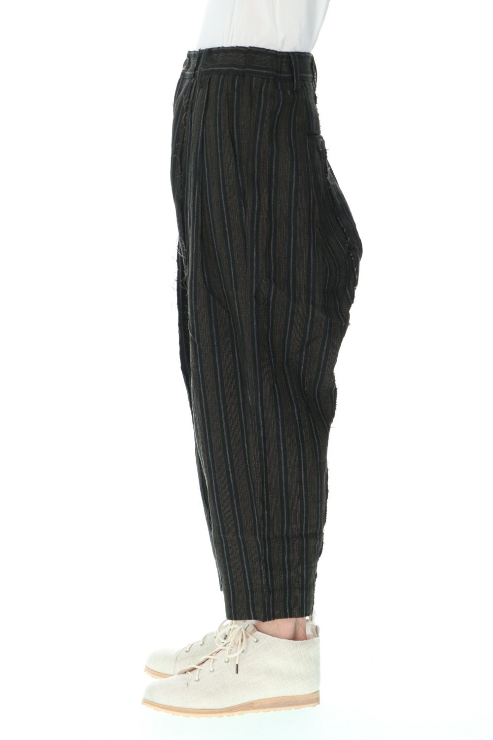 Pleated Drop crotch Cropped trousers Black