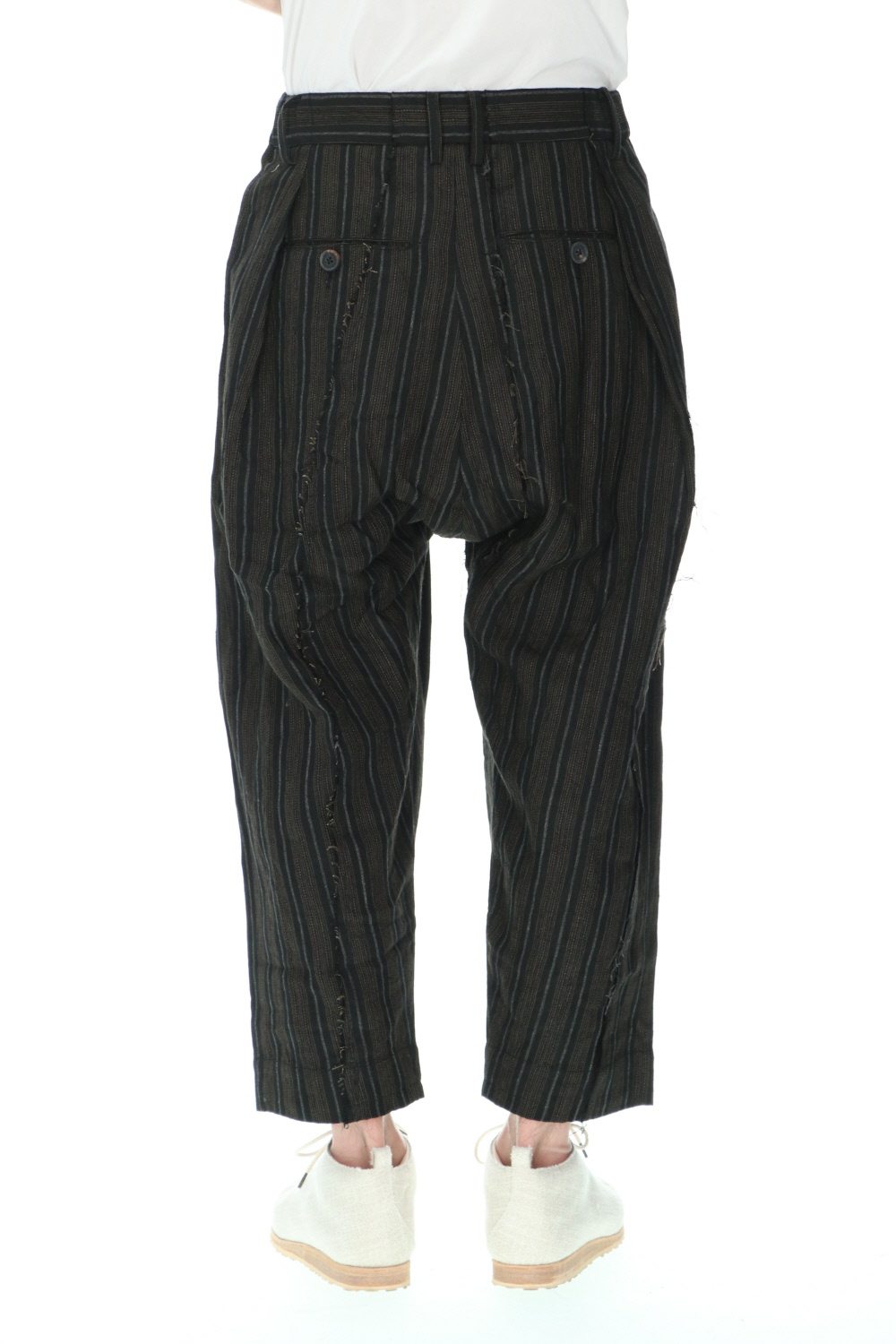 Pleated Drop crotch Cropped trousers Black