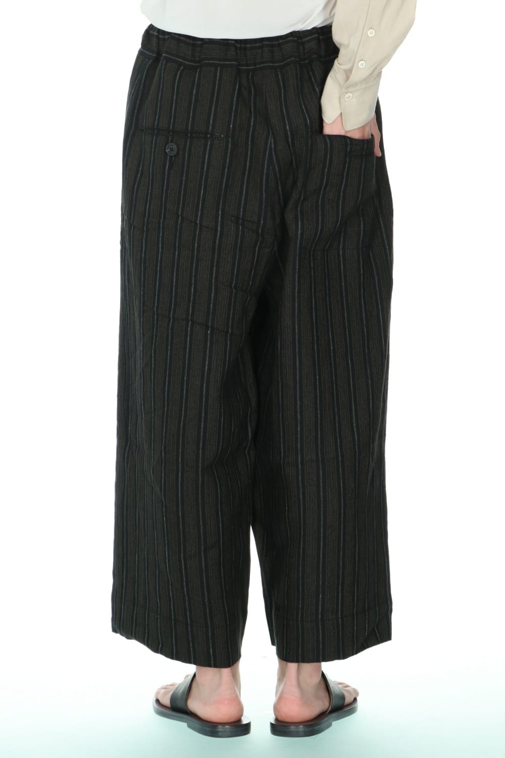 ドローストリング バギー クロップドパンツ