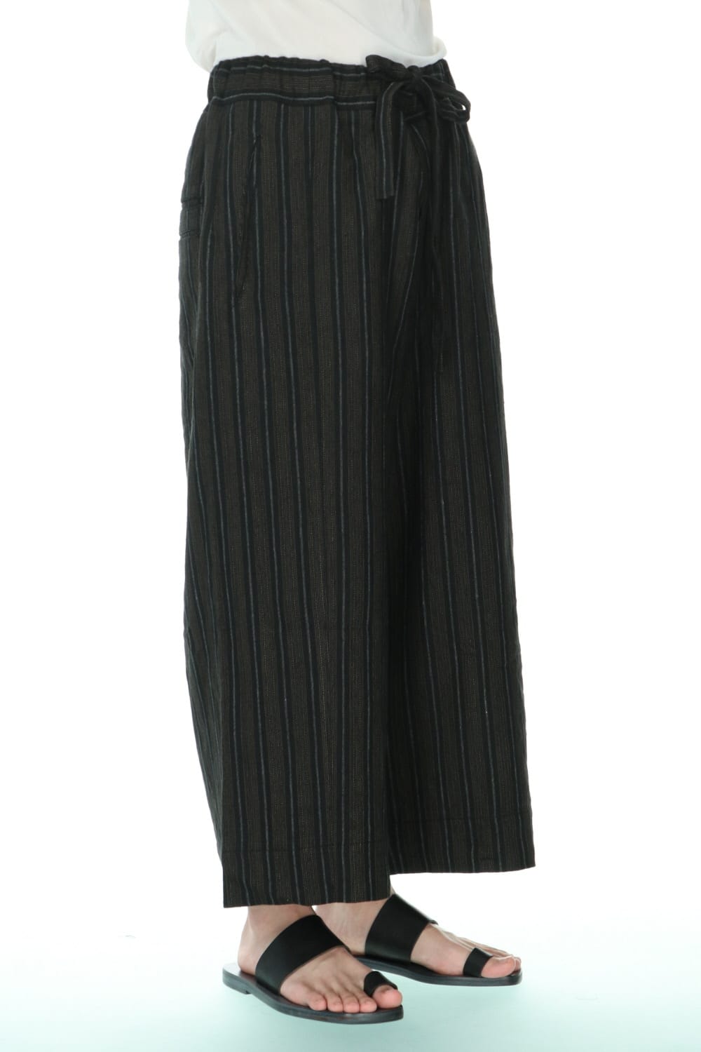 ドローストリング バギー クロップドパンツ