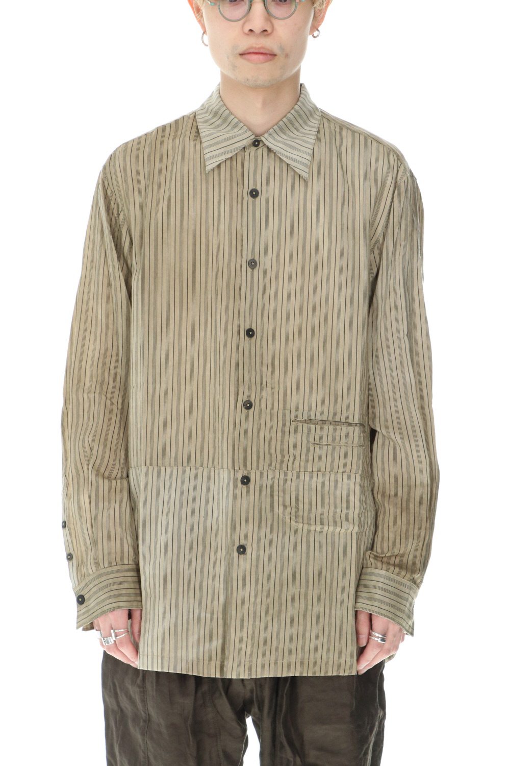 Curved hem Side slit Spread collar shirt Vintage White