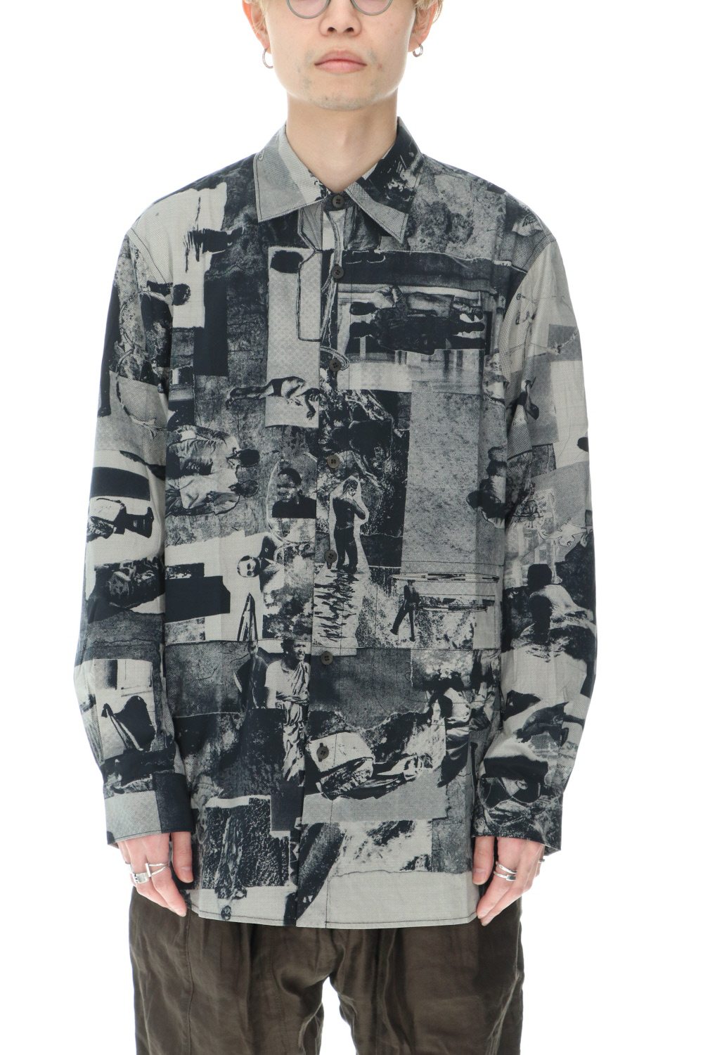 Curved hem Side slit Spread collar shirt Black × White