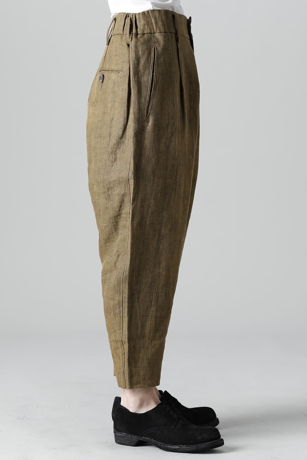 Cropped Tapered Cut Trousers
