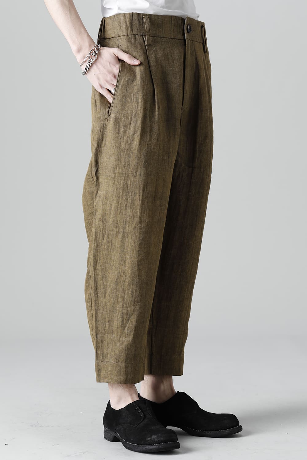 Cropped Tapered Cut Trousers