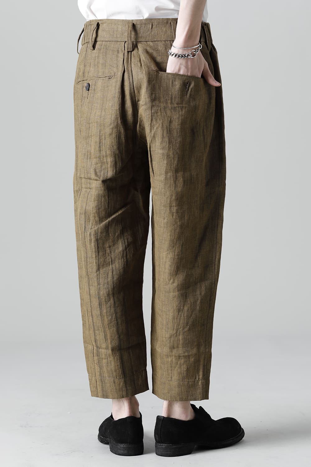 Cropped Tapered Cut Trousers