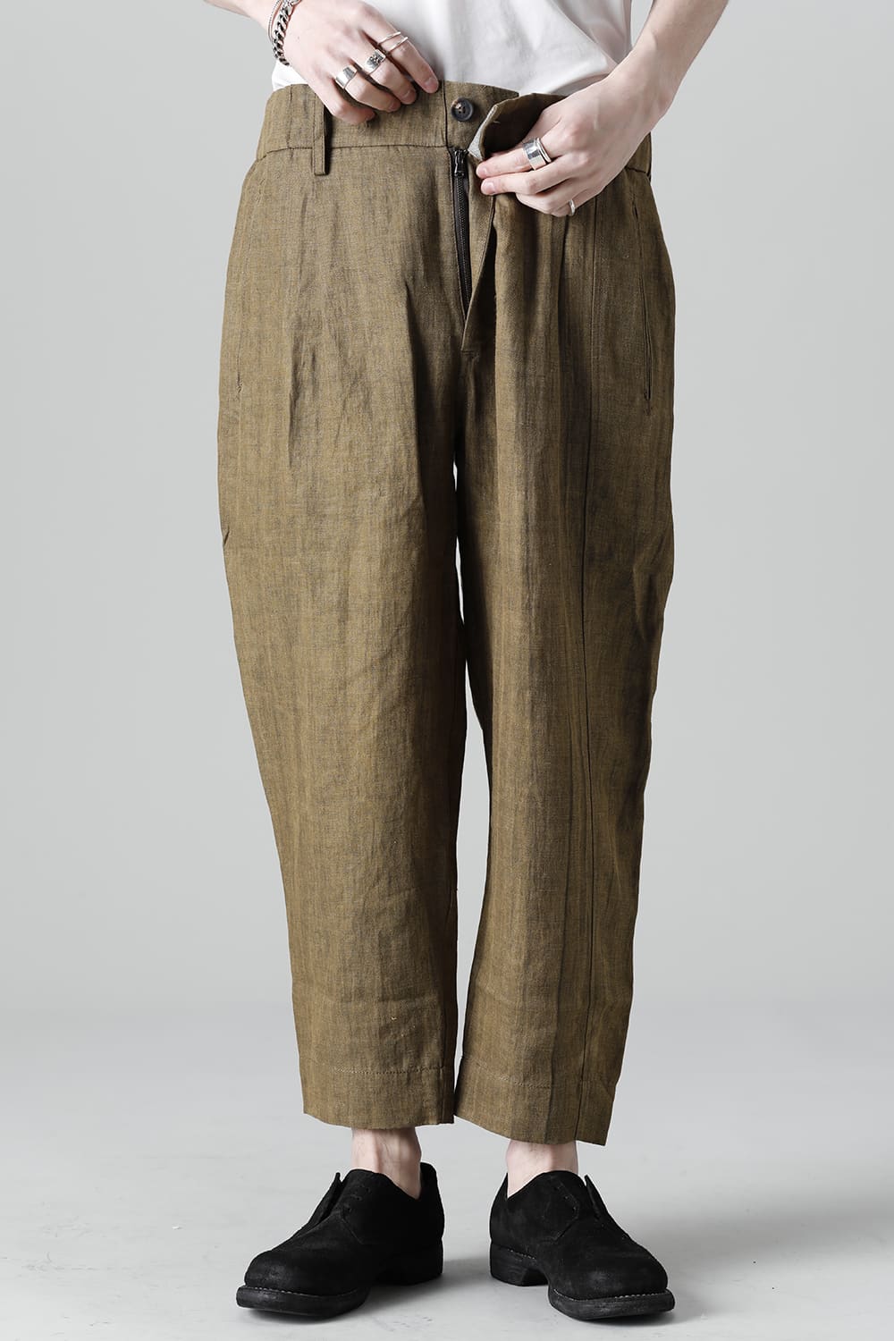 Cropped Tapered Cut Trousers