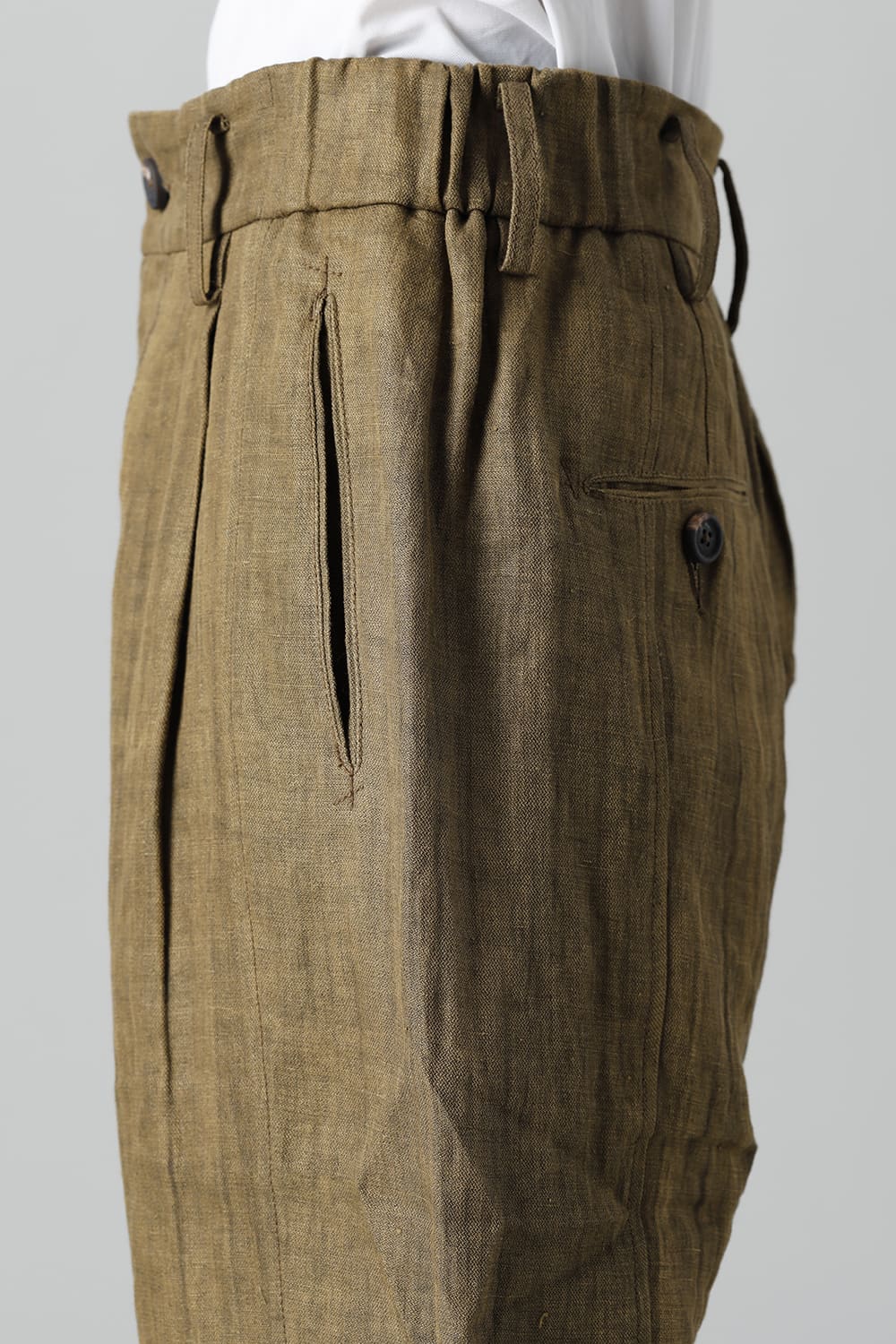 Cropped Tapered Cut Trousers