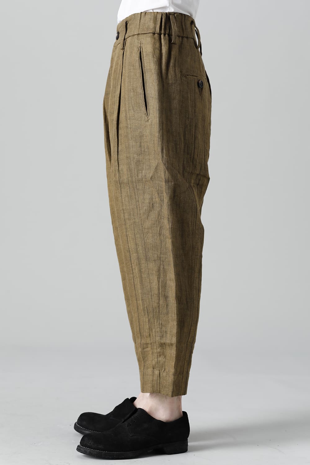 Cropped Tapered Cut Trousers