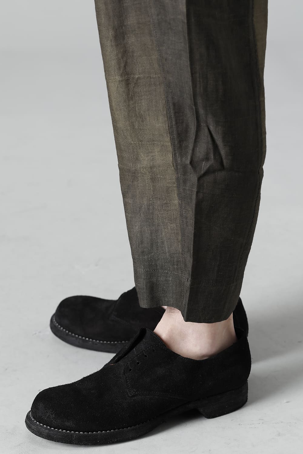Front Pleated Tapered Trousers