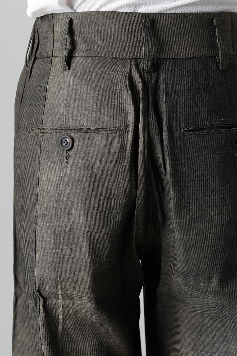 Front Pleated Tapered Trousers