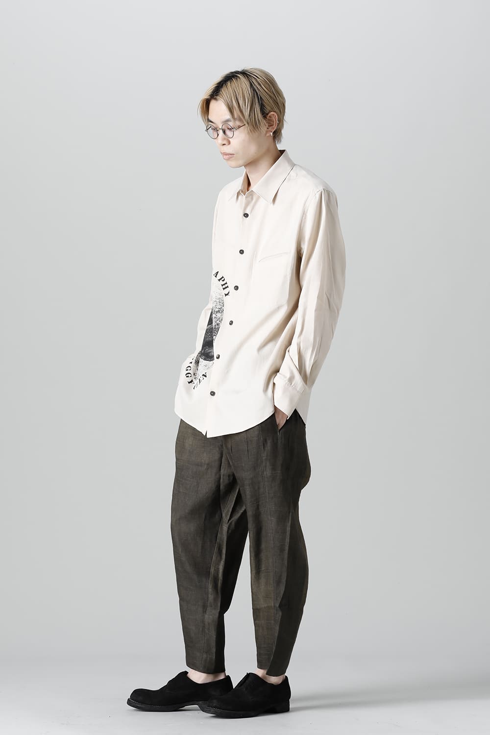 Front Pleated Tapered Trousers