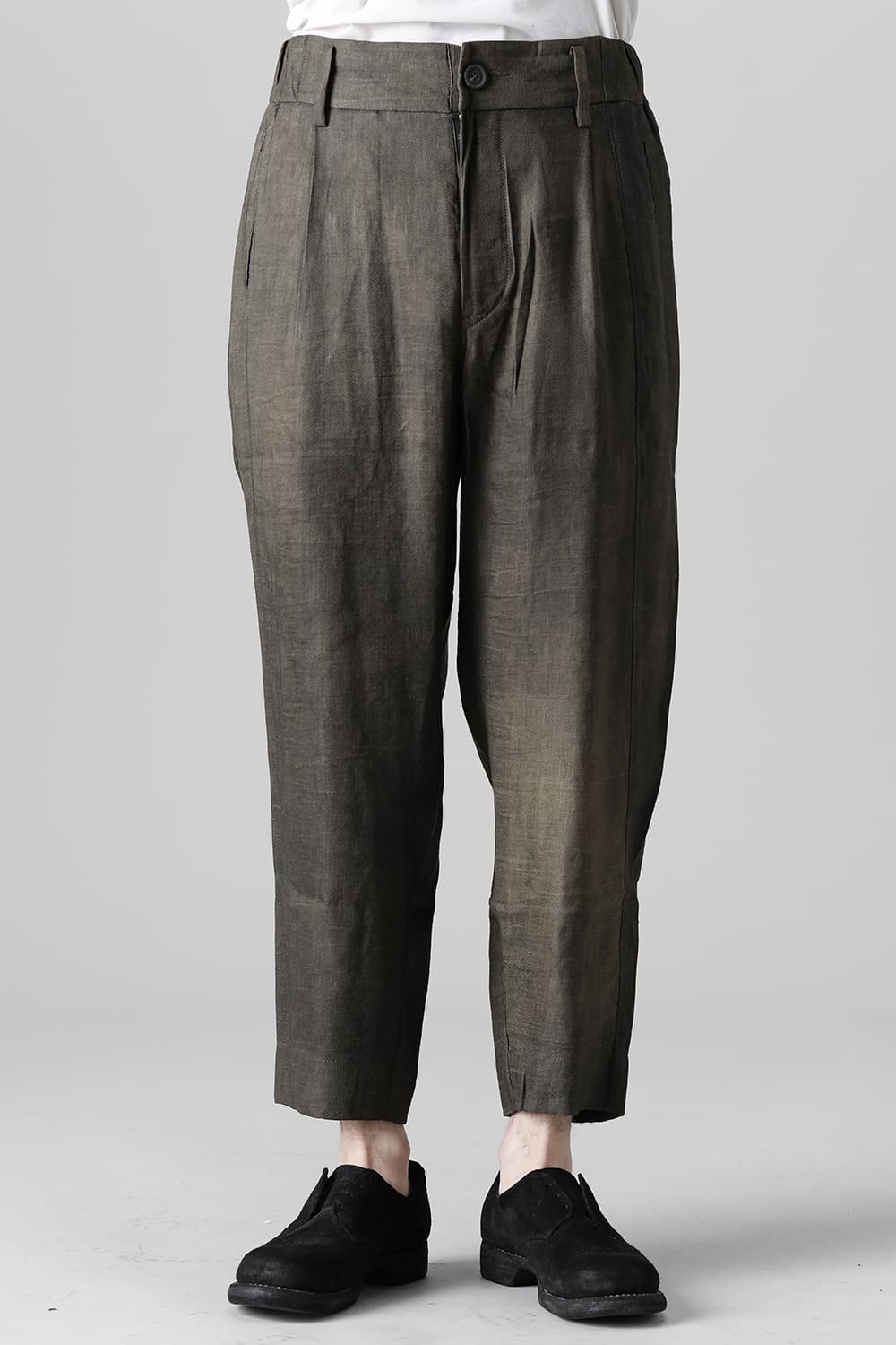 Front Pleated Tapered Trousers