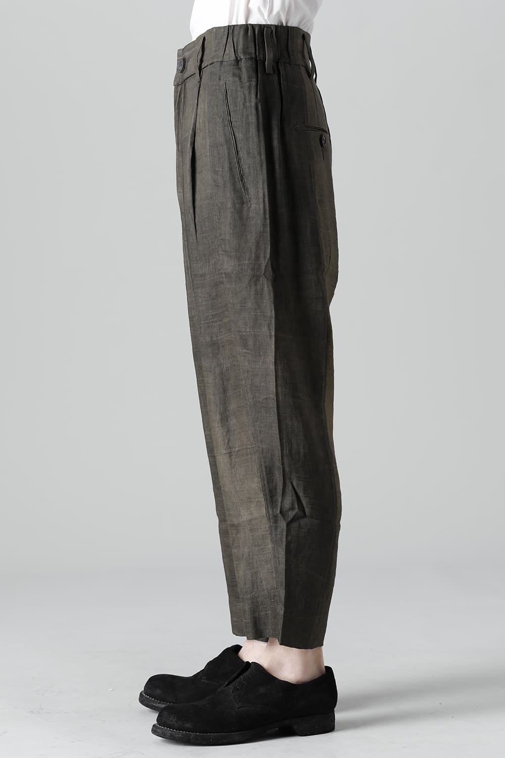 Front Pleated Tapered Trousers