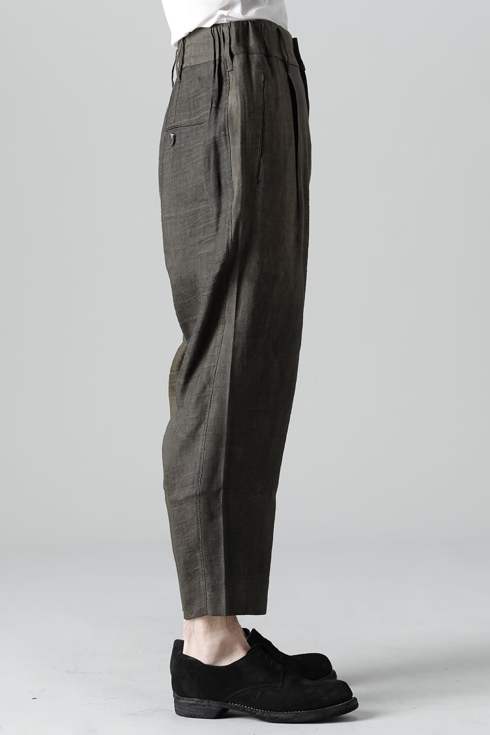 Front Pleated Tapered Trousers