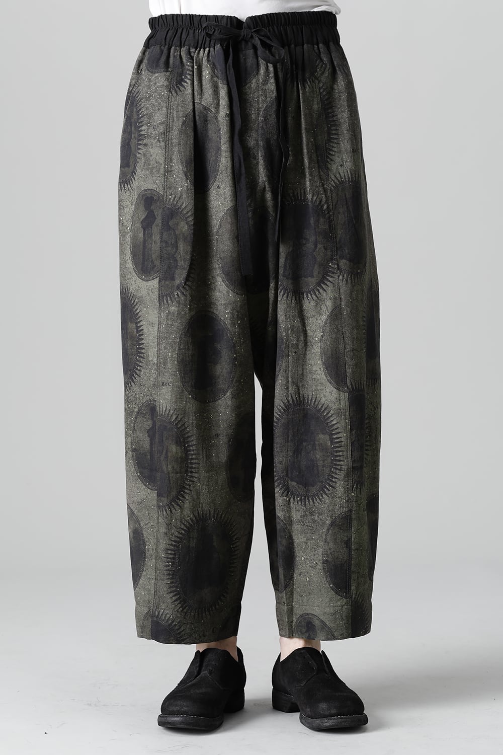 Tapered Cut Drawstring Pants