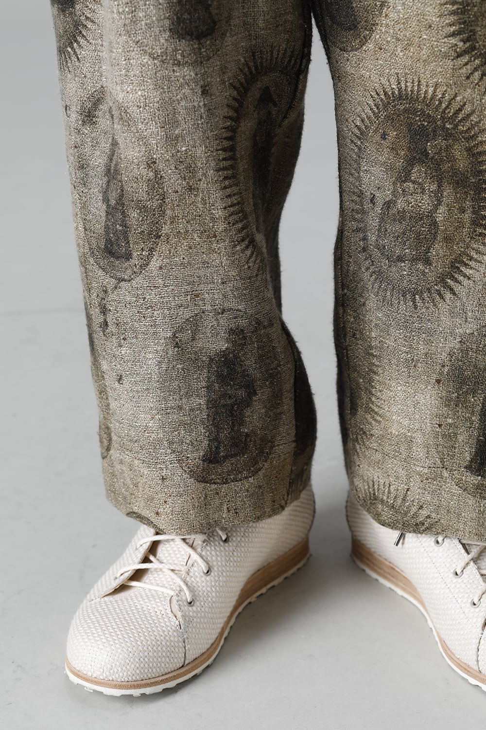 Front Pleated Collage Trousers With Scholar Print