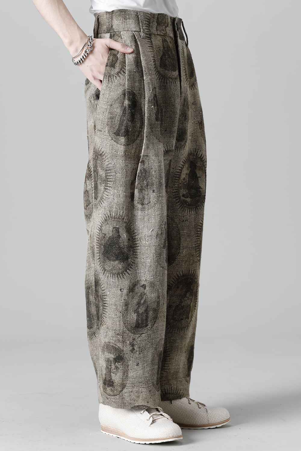 Front Pleated Collage Trousers With Scholar Print
