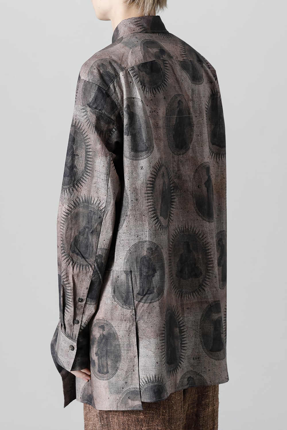 Elongated Shirt With Scholar Print