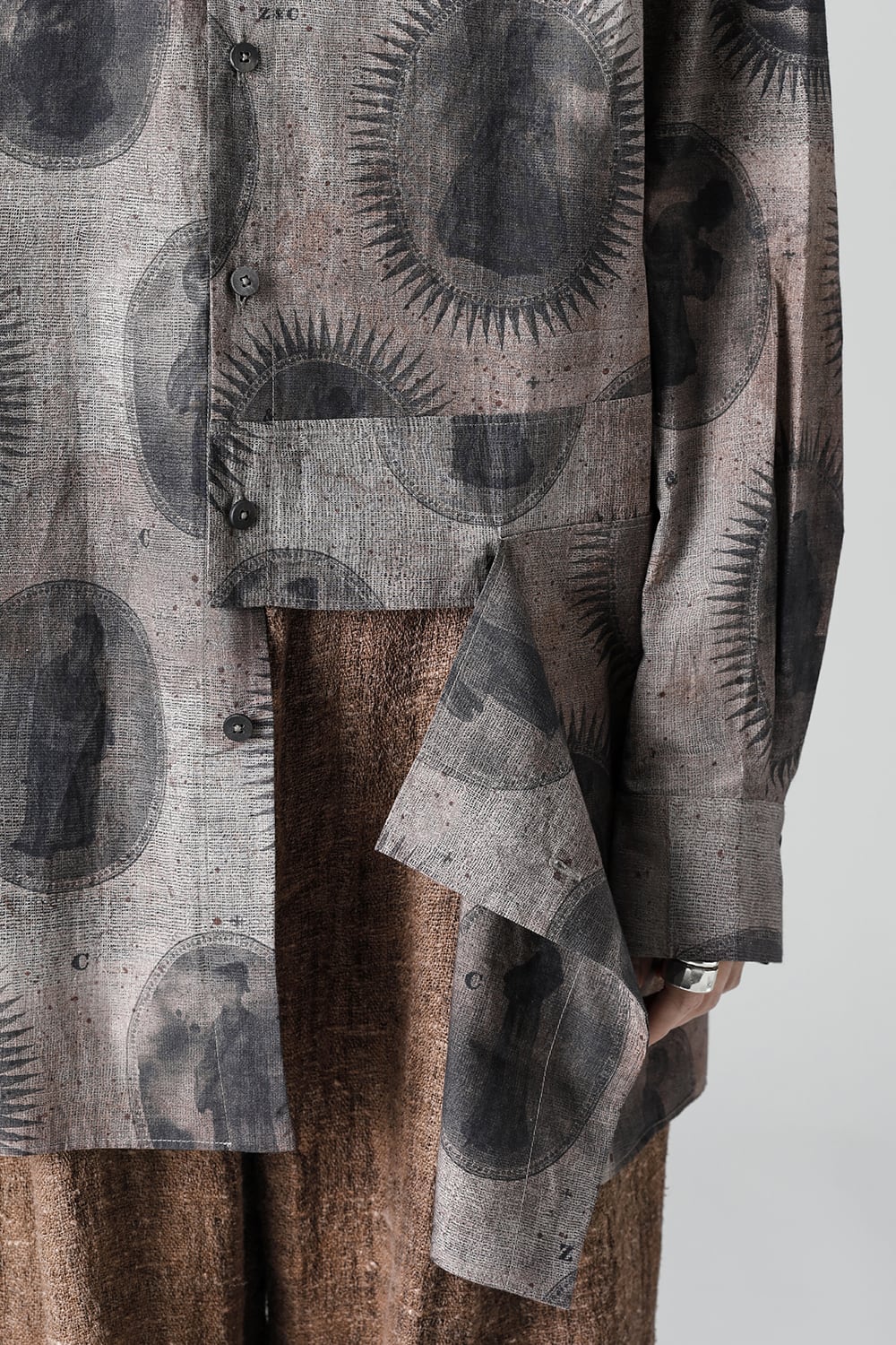 Elongated Shirt With Scholar Print