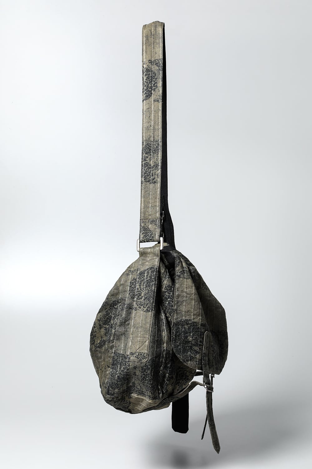 メッセンジャーズバッグ