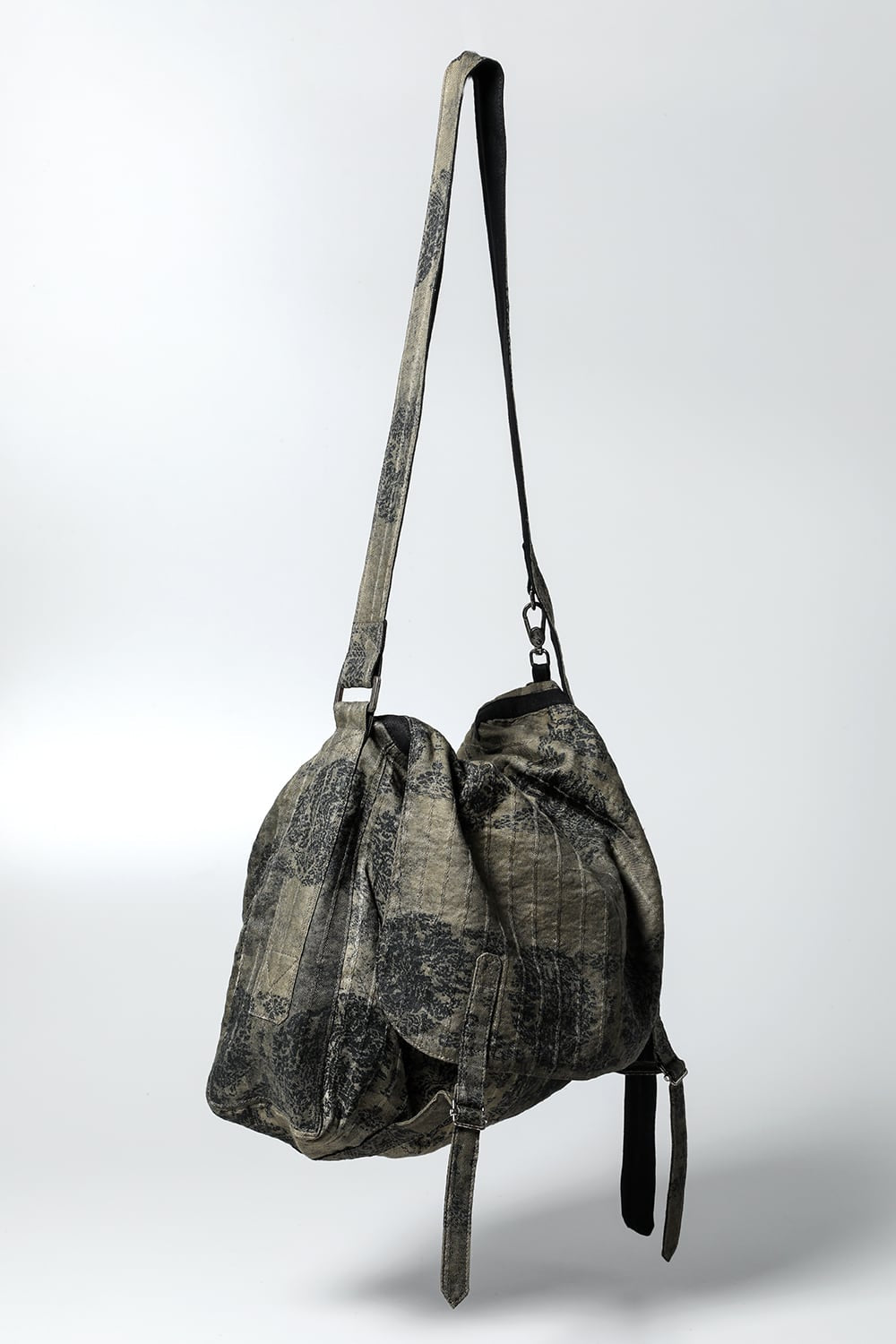 メッセンジャーズバッグ