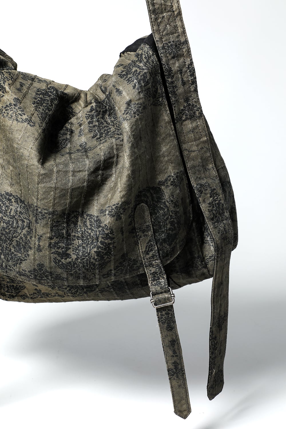 メッセンジャーズバッグ