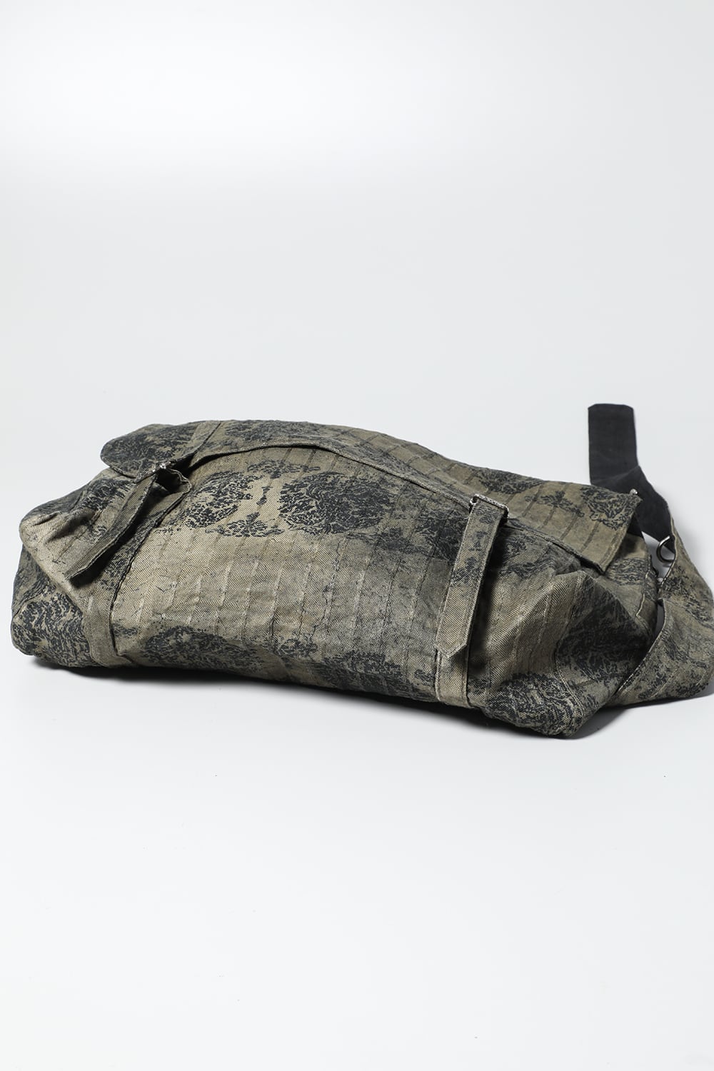 メッセンジャーズバッグ