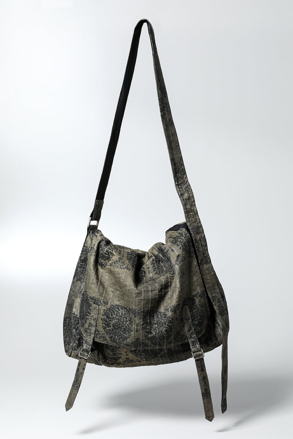 メッセンジャーズバッグ