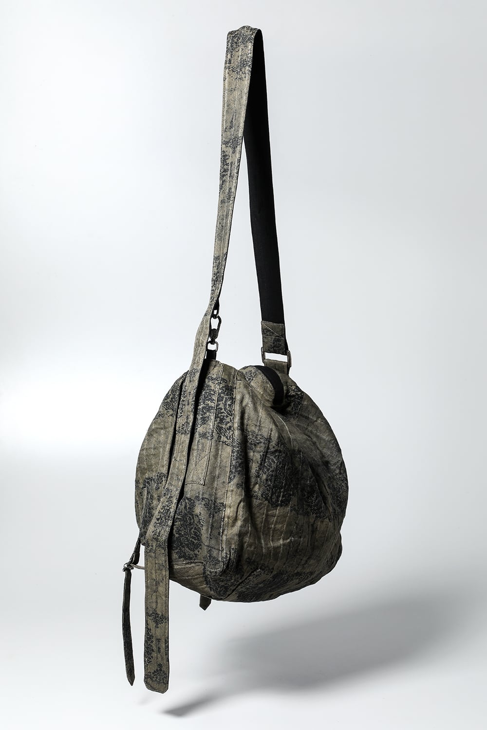 メッセンジャーズバッグ