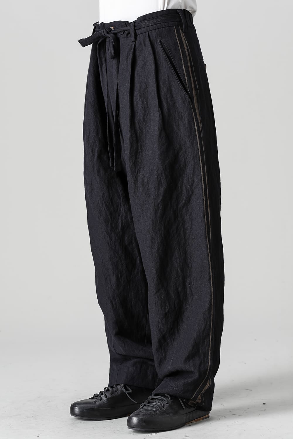 Half Drawstring Trousers