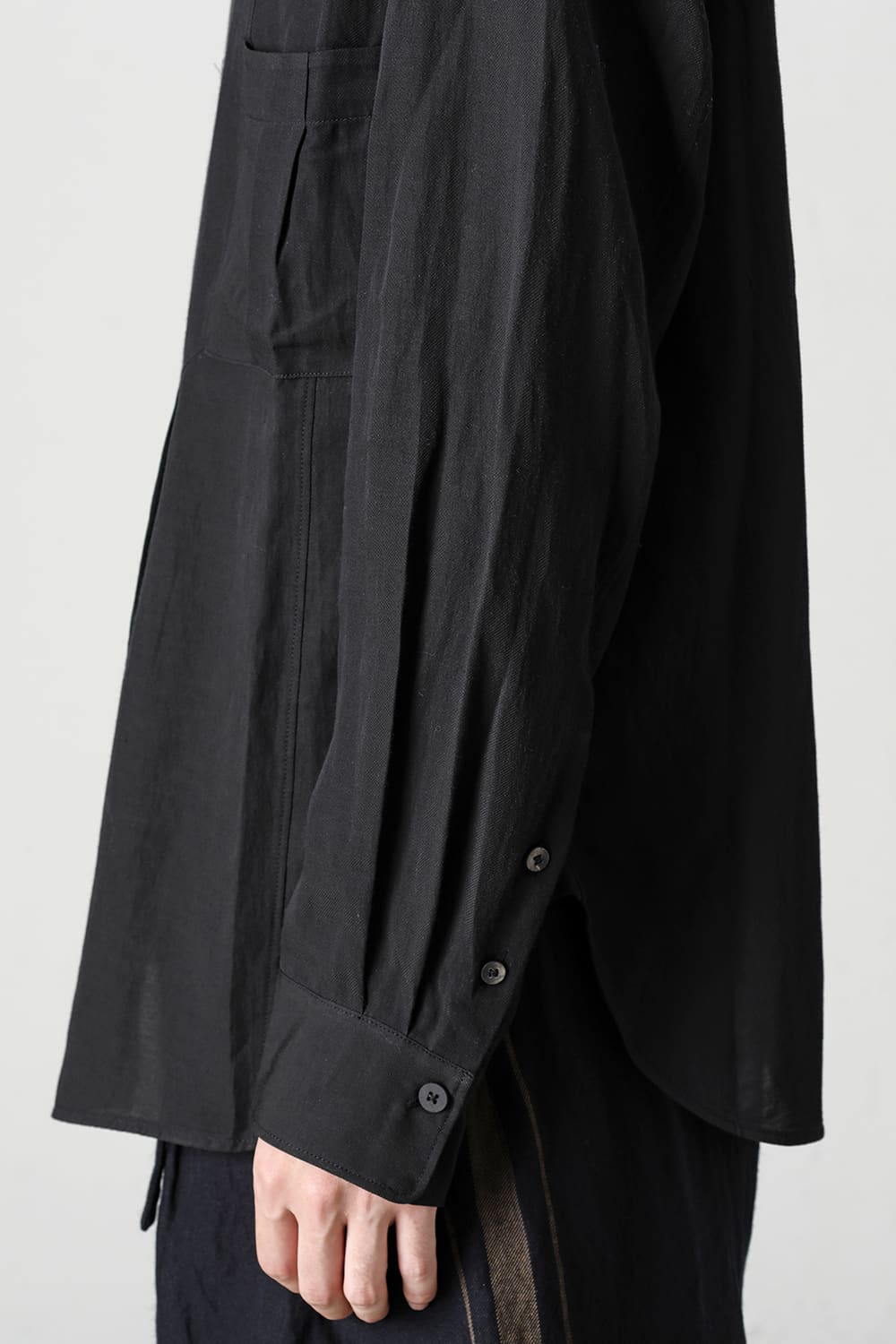 マンダリンカラー ポケットシャツ