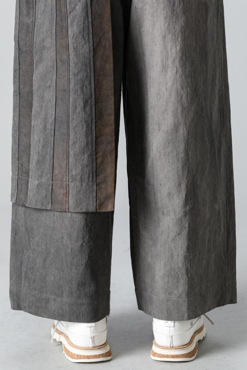 プリーツワイド トラウザーズ