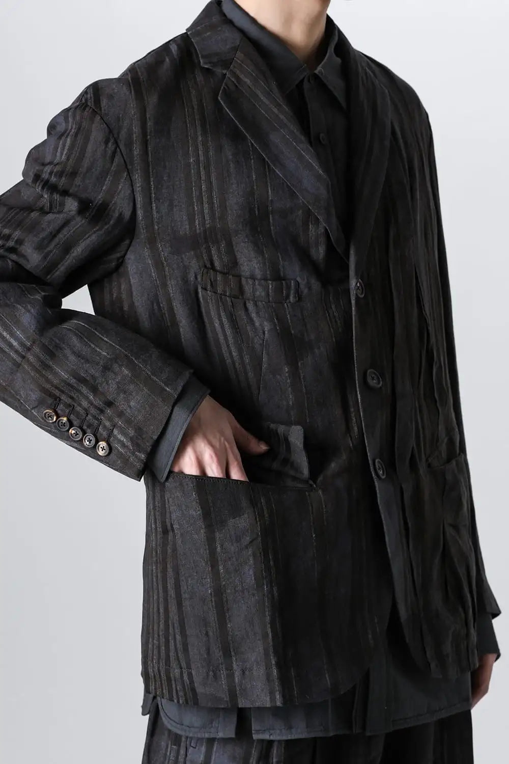 Asymmetrical Wrinkled Blazer