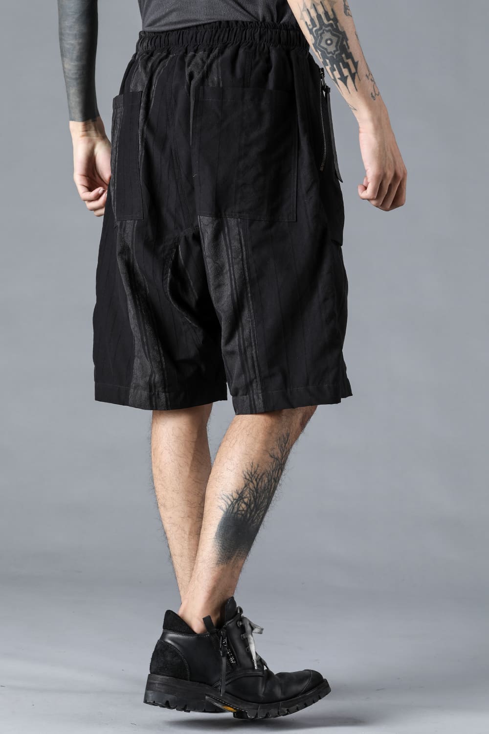 Crack Random Stripe Jacquard Baggy Shorts