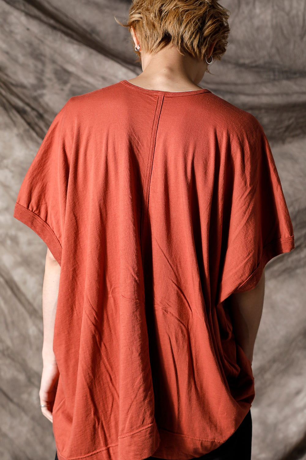 Wide fit V-neck T-shirt Coral